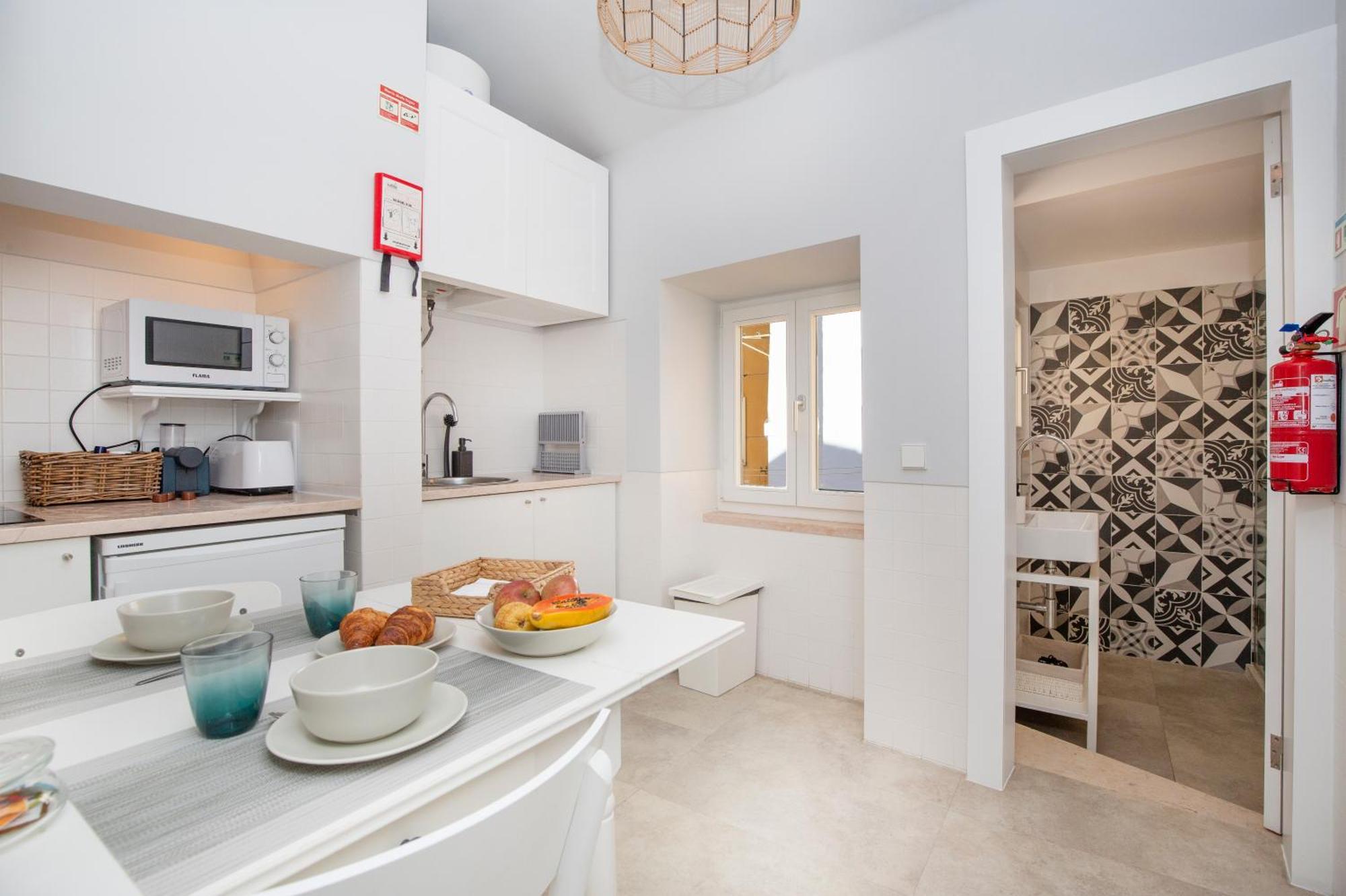 Live Like A Local @ Casa Da Esquina - Wifi & A/C Apartment Lisbon Exterior photo