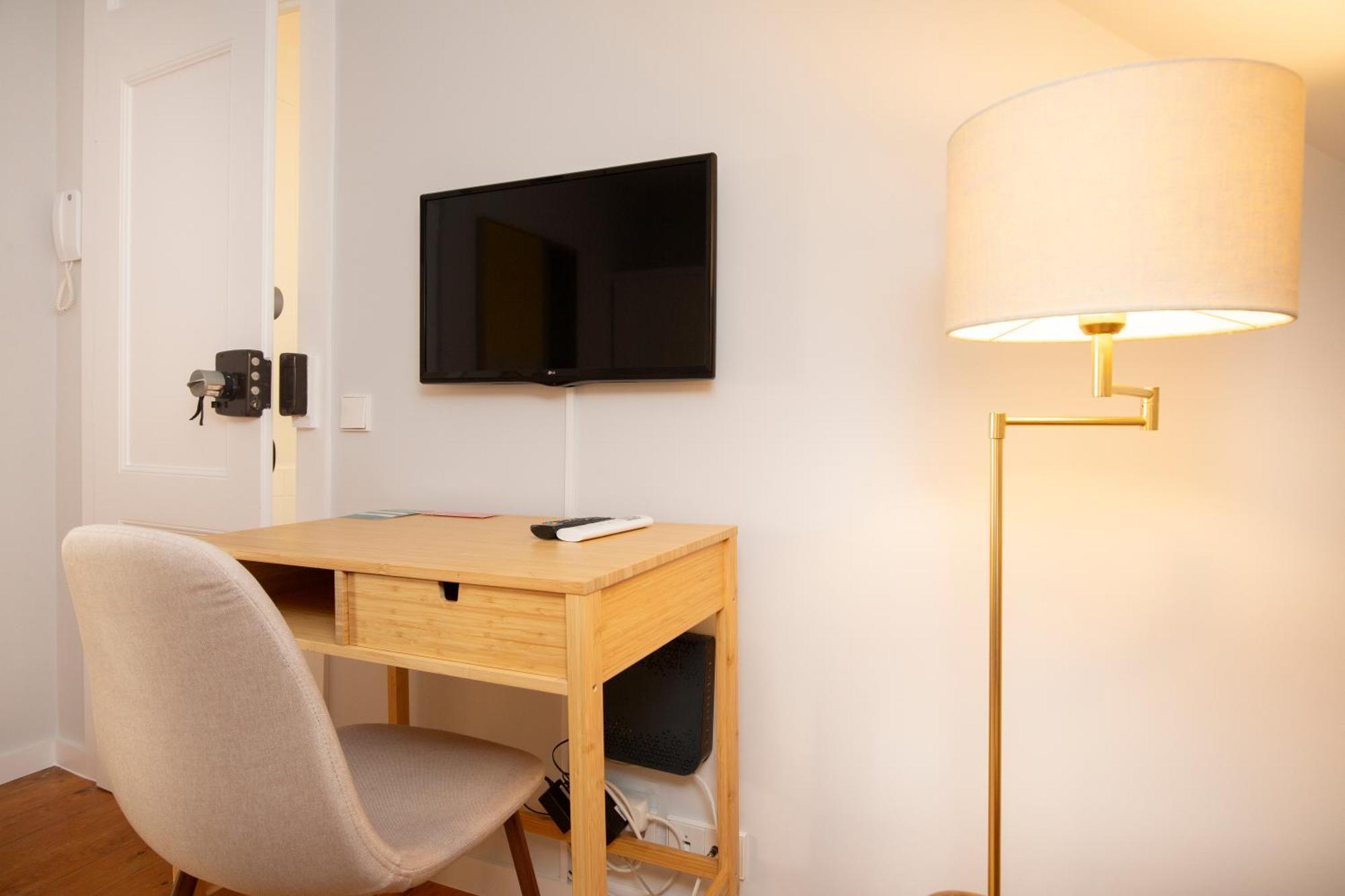 Live Like A Local @ Casa Da Esquina - Wifi & A/C Apartment Lisbon Exterior photo