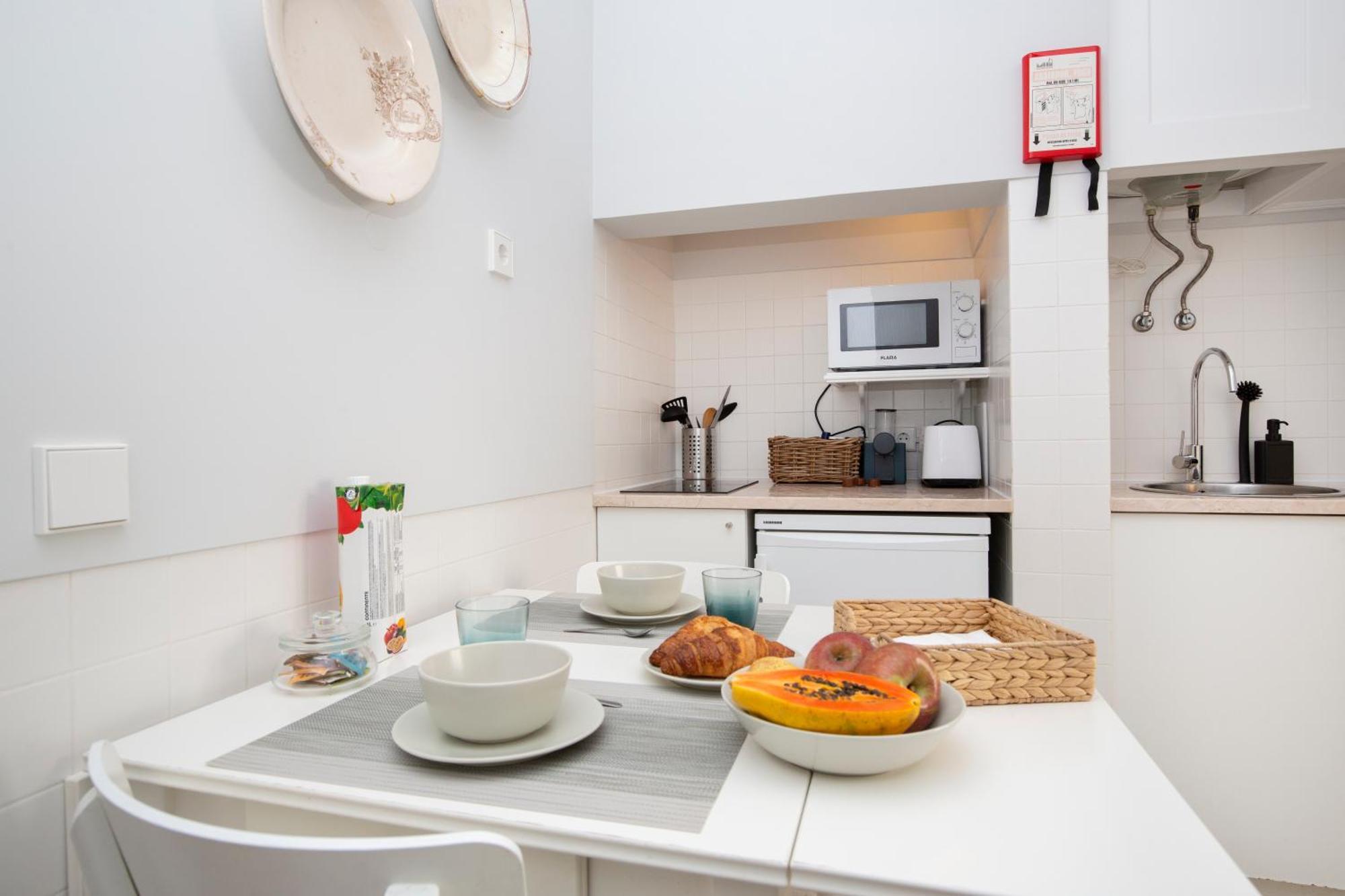 Live Like A Local @ Casa Da Esquina - Wifi & A/C Apartment Lisbon Exterior photo